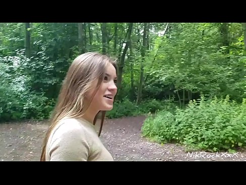 ❤️ I sugjerova Evelinës që të qihemi në një vend publik! Ajo tha po. Pastaj e qiva në byth dhe sperma në gojë. Pastaj ajo u inatos veten. ️❌ Video anale tek ne ❤